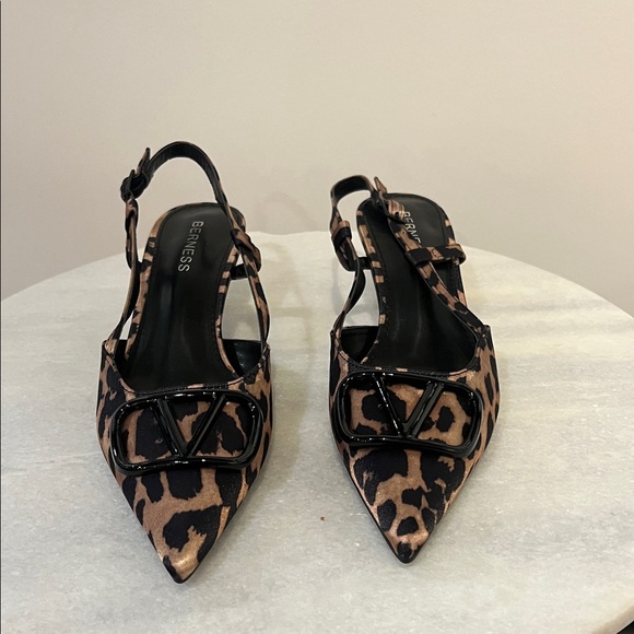 Berness Shoes - Elegant Leopard Print Slingback Heels